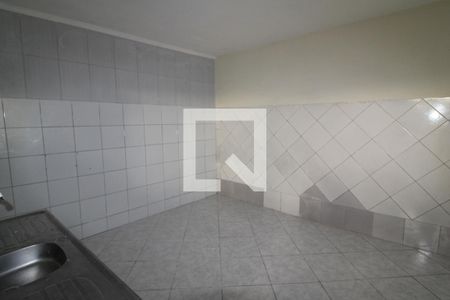Sala / Cozinha de casa para alugar com 1 quarto, 30m² em Vila Fidalgo, São Paulo