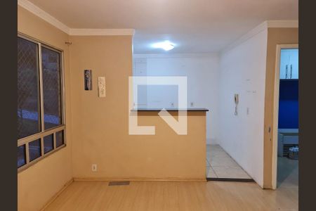 Sala  de apartamento para alugar com 2 quartos, 40m² em Água Chata, Guarulhos