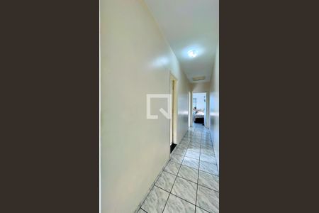 Corredor dos Dormitórios de casa para alugar com 4 quartos, 126m² em Jardim Monte Carmelo, Guarulhos