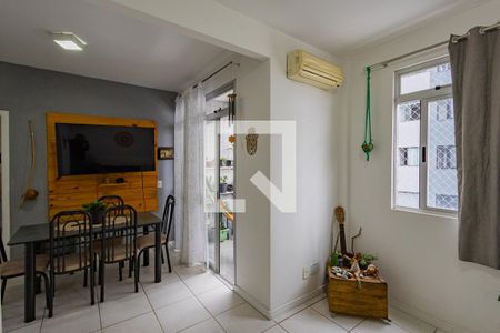 Sala de apartamento à venda com 3 quartos, 84m² em União, Belo Horizonte