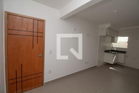 Sala de apartamento para alugar com 2 quartos, 47m² em Vila Albano, São Paulo