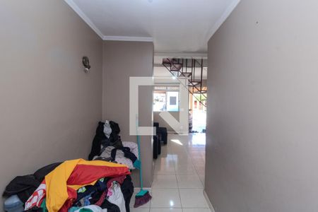 Sala de casa de condomínio para alugar com 2 quartos, 55m² em Rio Branco, Canoas