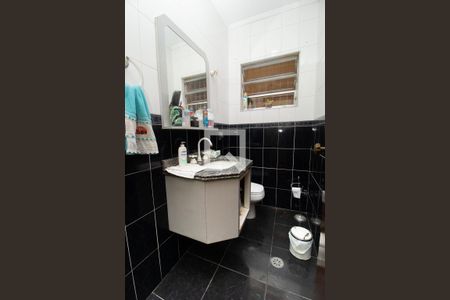 Banheiro 1 de casa à venda com 3 quartos, 220m² em Vila Humaitá, Santo André