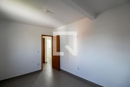 Quarto 2 de apartamento para alugar com 2 quartos, 47m² em Vila Ivone, São Paulo