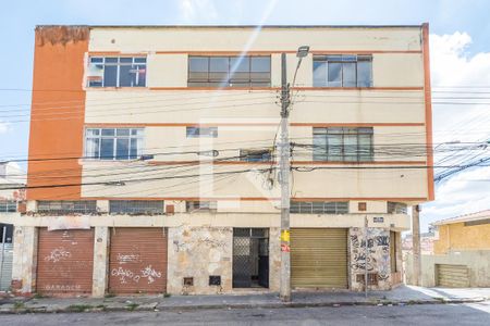 Apartamento para alugar com 120m², 4 quartos e sem vaga Apartamento para alugar com 120m², 4 quartos e sem vagaFachada