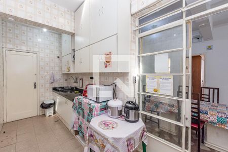 Apartamento para alugar com 120m², 4 quartos e sem vaga Apartamento para alugar com 120m², 4 quartos e sem vagaCozinha