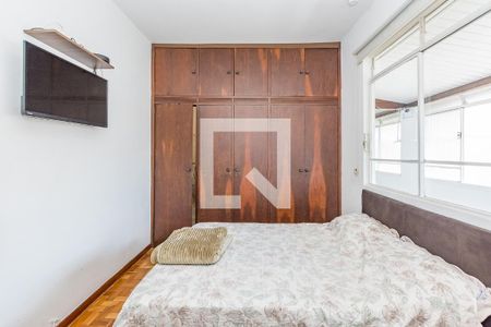 Suíte de apartamento à venda com 4 quartos, 120m² em Carlos Prates, Belo Horizonte