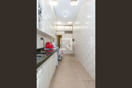 Apartamento para alugar com 120m², 4 quartos e sem vaga Apartamento para alugar com 120m², 4 quartos e sem vagaCozinha