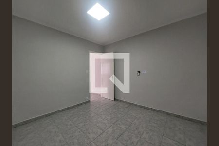 Quarto 1 de casa para alugar com 2 quartos, 142m² em Jardim Cliper, São Paulo