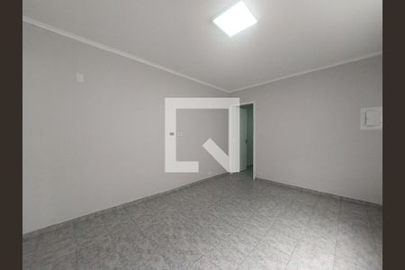 Sala de casa para alugar com 2 quartos, 142m² em Jardim Cliper, São Paulo