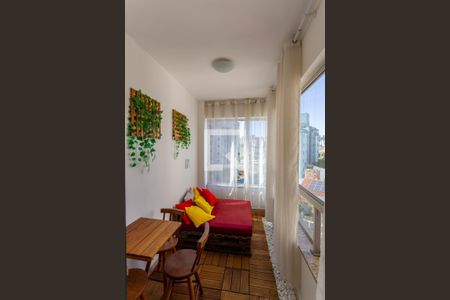 Sala de apartamento para alugar com 2 quartos, 117m² em Vila Paquetá, Belo Horizonte