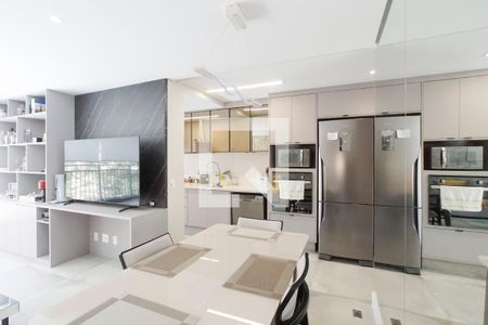 Cozinha de apartamento à venda com 2 quartos, 82m² em Pinheiros, São Paulo