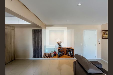 Sala de apartamento para alugar com 3 quartos, 108m² em Parque Industrial Tomas Edson, São Paulo