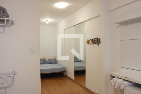 Quarto de apartamento para alugar com 2 quartos, 55m² em Centro, São Vicente