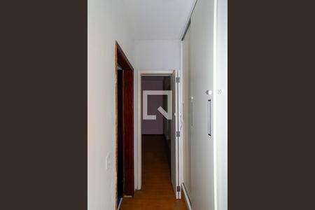 Corredor de apartamento para alugar com 1 quarto, 54m² em Cidade São Mateus, São Paulo