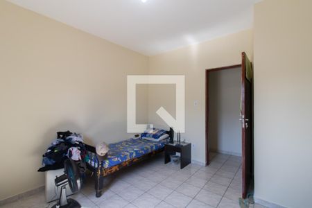 Casa à venda com 242m², 5 quartos e 4 vagas Casa à venda com 242m², 5 quartos e 4 vagasQuarto 3