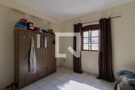 Casa à venda com 242m², 5 quartos e 4 vagas Casa à venda com 242m², 5 quartos e 4 vagasQuarto 3