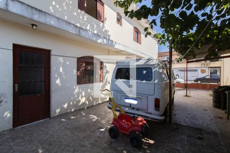 Casa à venda com 242m², 5 quartos e 4 vagas Casa à venda com 242m², 5 quartos e 4 vagasÁrea Externa