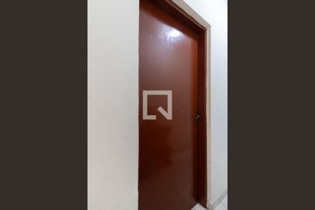 Casa à venda com 242m², 5 quartos e 4 vagas Casa à venda com 242m², 5 quartos e 4 vagasQuarto 5