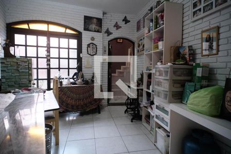 Sala de casa para alugar com 4 quartos, 180m² em Vila Paranagua, São Paulo