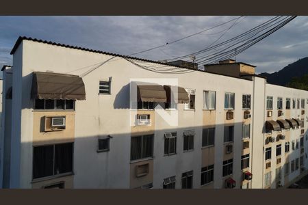 Vista da Sala de apartamento à venda com 2 quartos, 52m² em Jacarepaguá, Rio de Janeiro