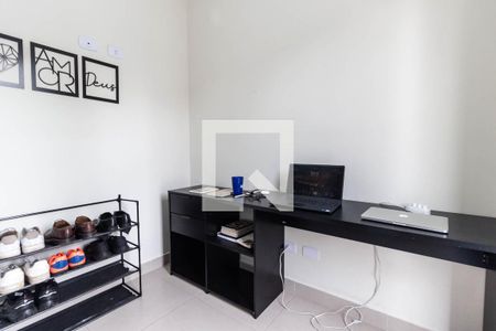 Quarto 1 de apartamento para alugar com 2 quartos, 40m² em Vila Paulicéia, São Paulo