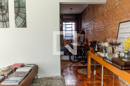 Sala de casa para alugar com 2 quartos, 90m² em Vila Nova Conceição, São Paulo