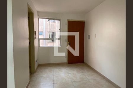 Sala de apartamento à venda com 2 quartos, 40m² em Rubem Berta, Porto Alegre