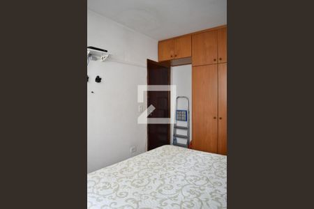 Quarto 1 de apartamento para alugar com 2 quartos, 57m² em Alto da Glória, Curitiba
