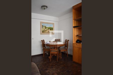 Sala de apartamento para alugar com 2 quartos, 57m² em Alto da Glória, Curitiba