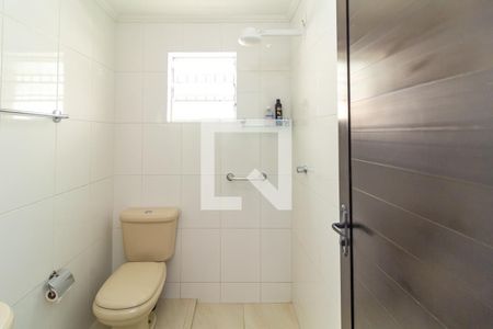 Banheiro de casa para alugar com 1 quarto, 70m² em Jardim Tietê, São Paulo