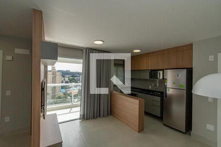 Sala de kitnet/studio para alugar com 1 quarto, 42m² em Centro, Campinas