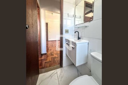 Banheiro 2 de apartamento para alugar com 2 quartos, 70m² em Nova Suíça, Belo Horizonte