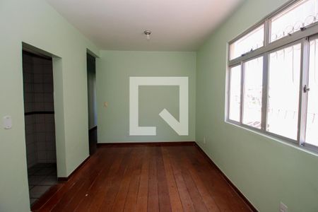 Apartamento para alugar com 3 quartos, 70m² em Sagrada Família, Belo Horizonte