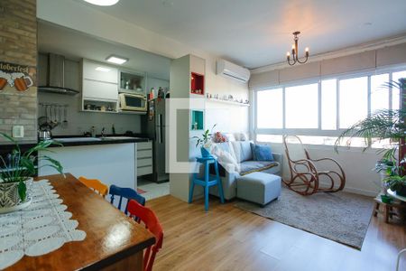 Sala de apartamento à venda com 2 quartos, 54m² em Passo das Pedras, Porto Alegre