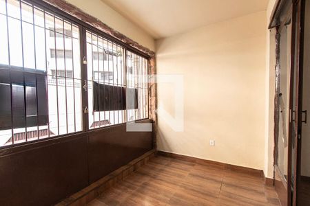Varanda Sala de casa para alugar com 4 quartos, 200m² em Centro, Sorocaba