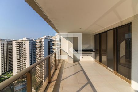 Varanda de apartamento para alugar com 4 quartos, 160m² em Barra da Tijuca, Rio de Janeiro