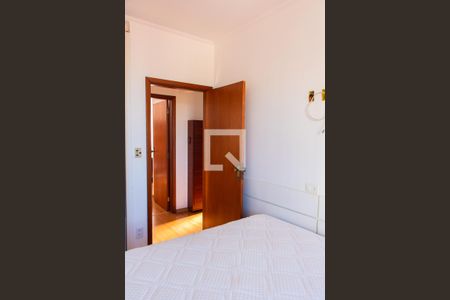 QUARTO 1 de apartamento à venda com 2 quartos, 82m² em Bosque, Campinas