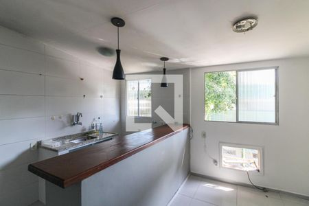 Studio - Cozinha e Área de Serviço de apartamento para alugar com 1 quarto, 30m² em Recreio dos Bandeirantes, Rio de Janeiro