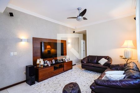 Sala de casa de condomínio à venda com 6 quartos, 440m² em Itaipu, Niterói