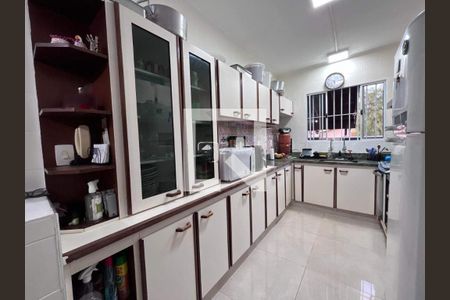 Casa à venda com 3 quartos, 126m² em Jardim Nova Europa, Campinas