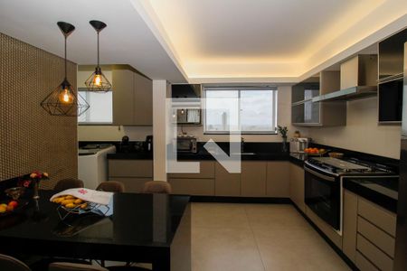 Cozinha de apartamento à venda com 4 quartos, 138m² em Graça, Belo Horizonte