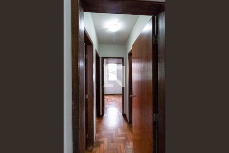 Corredor de apartamento à venda com 3 quartos, 90m² em Serra, Belo Horizonte