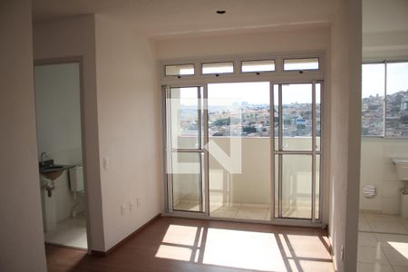 Sala de apartamento à venda com 2 quartos, 53m² em Jk, Contagem