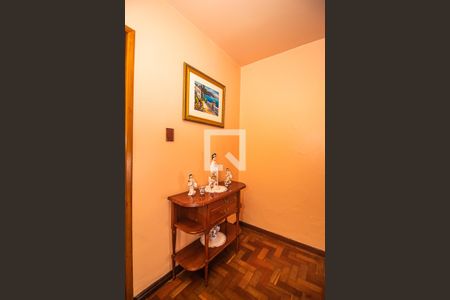 Sala de casa à venda com 3 quartos, 77m² em Medianeira, Porto Alegre