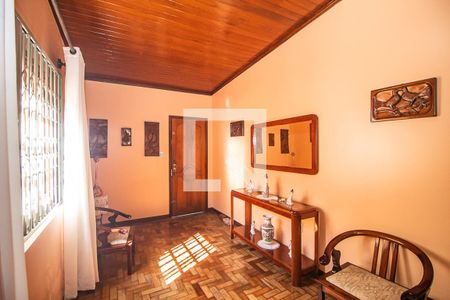 Sala de casa à venda com 3 quartos, 77m² em Medianeira, Porto Alegre