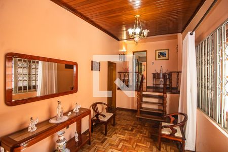 Sala de casa à venda com 3 quartos, 77m² em Medianeira, Porto Alegre