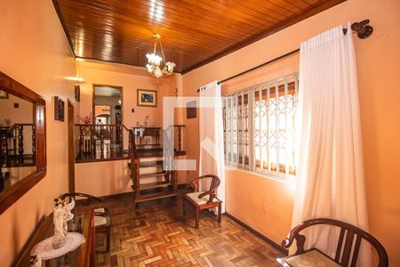 Sala de casa à venda com 3 quartos, 77m² em Medianeira, Porto Alegre