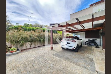 Garagem de casa de condomínio à venda com 4 quartos, 290m² em Várzea, Lagoa Santa