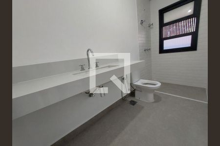 Casa à venda com 515m², 4 quartos e 4 vagas Casa à venda com 515m², 4 quartos e 4 vagasBanheiro do Quarto 3